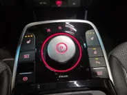 Kia e-Niro DynamicPlusLine 64 kWh | 1e Eigenaar | Accu 100% | Dealer onderhouden | Cruise Control Adaptief | Schuif/Kantel dak | Stoelverwarming | Apple Carplay/Android Auto | Camera | Fabrieksgarantie | NAP