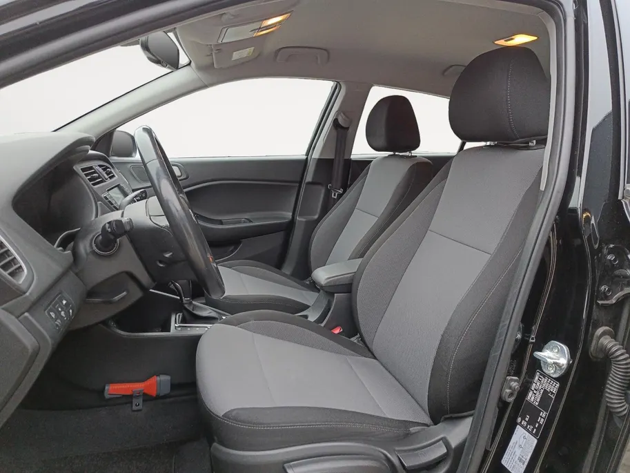Hyundai i20 1.0 T-GDI Comfort Automaat | All weatherbanden | Trekhaakl | Navigatie | Camera |