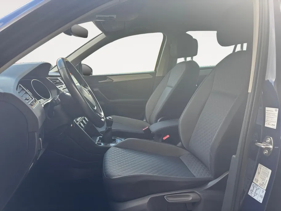 Volkswagen Tiguan 1.5 TSI ACT Comfortline Business | Trekhaak | Achteruitrijcamera | Climate control | ACC