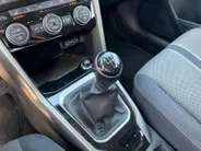 Volkswagen T-Roc 1.0 TSI Style 115pk Business · Camera · Apple/Android Car Play · Navigatie · Stoelverwarming · Clima · 17'' ·
