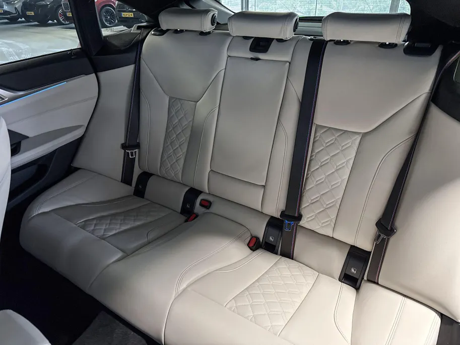 BMW i4 M60 84 kWh