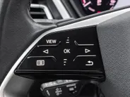 Audi Q4 e-tron 40 Launch edition Advanced Plus 77 kWh/204pk · SOH 94,7% · Camera · Matrix LED · Warmtepomp · Head-Up Display · Elek. Achterklep · Dodehoeksensor · Stoelverwarming ·