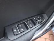Kia Ceed Sportswagon 1.6I PHEV ExecutiveLine | Automaat | Dealer onderhouden | Panorama dak | Stoelverwarming en Ventilatie | Dodehoek Detectie | Leder | Carplay | Camera | Cruise Control Adaptief |