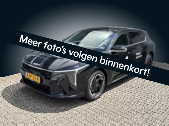 Kia K4 1.0 T-GDi MHEV GT-Line Launch Edition (pano)