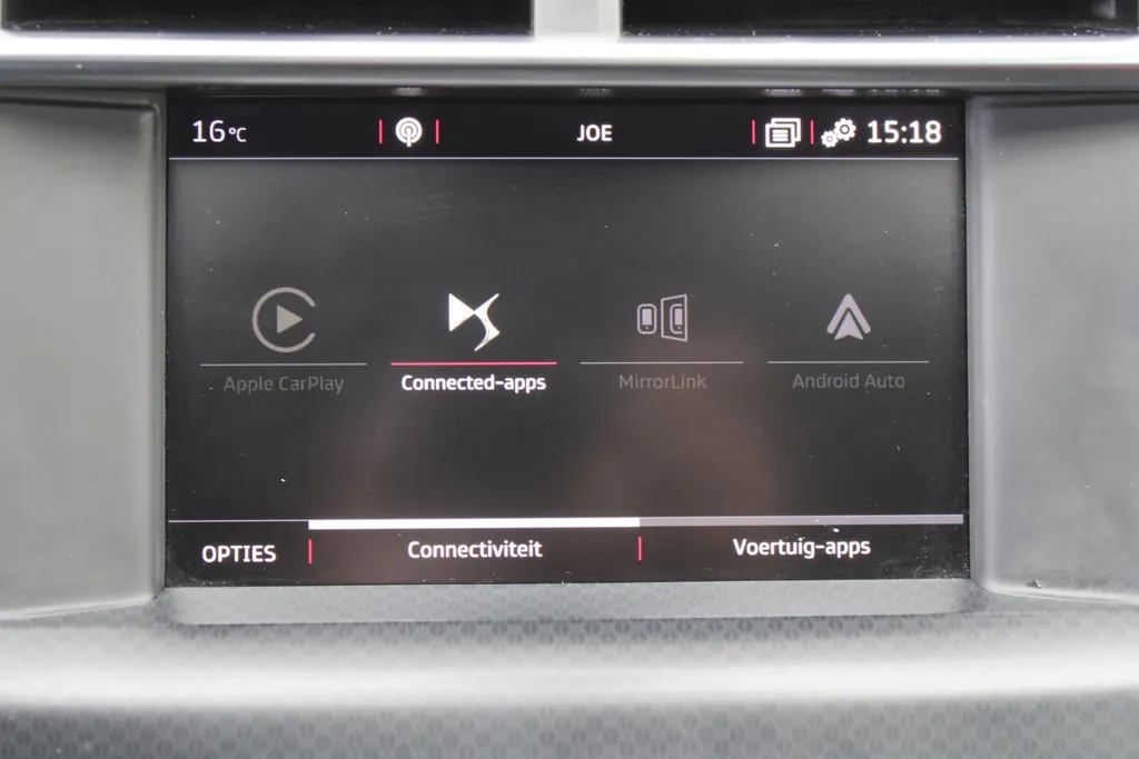 DS DS 4 Crossback 1.6 THP Chic | 17' LM | Trekhaak | PDC | Camera | Cruise |