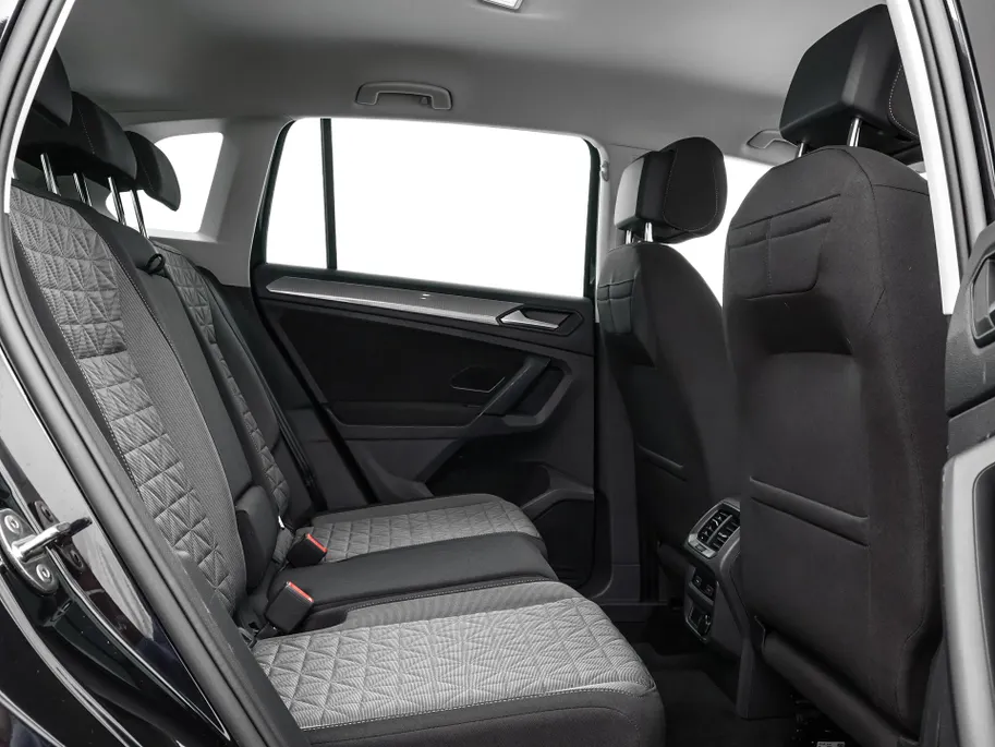 Volkswagen Tiguan 1.5 TSI 150pk DSG Elegance · Camera · Apple/Android Car Play · Stuur- & Stoelverwarming · ACC · Elek. Inklapbare Spiegels ·