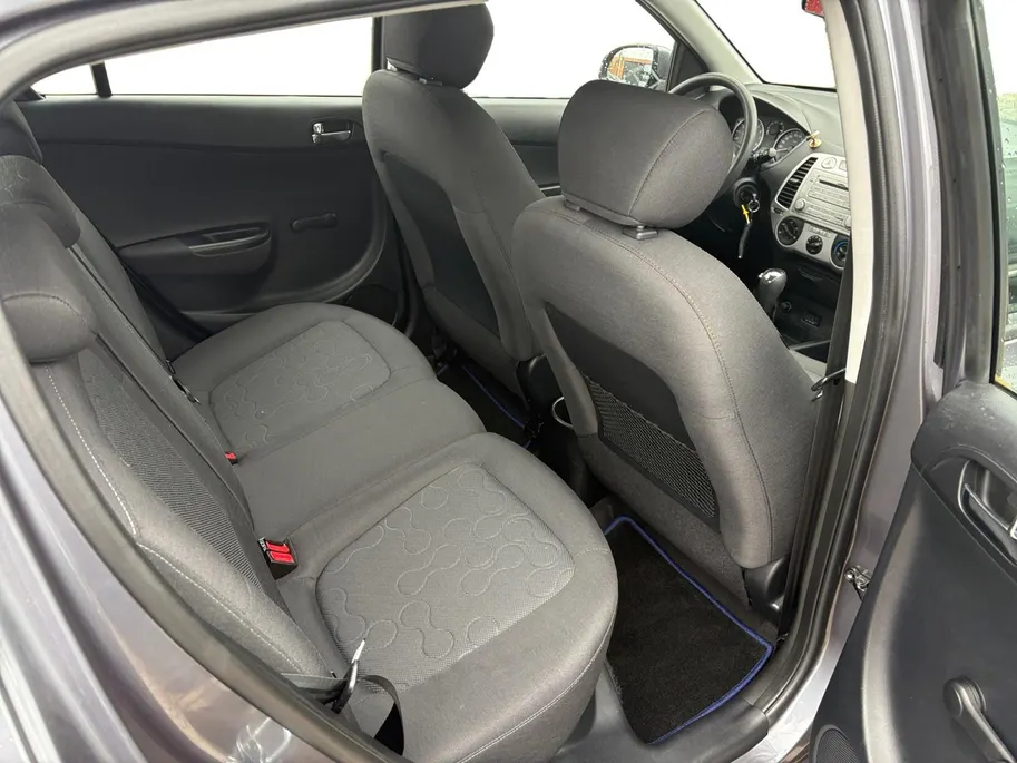 Hyundai i20 1.4i i-Motion | Automaat! | Airco
