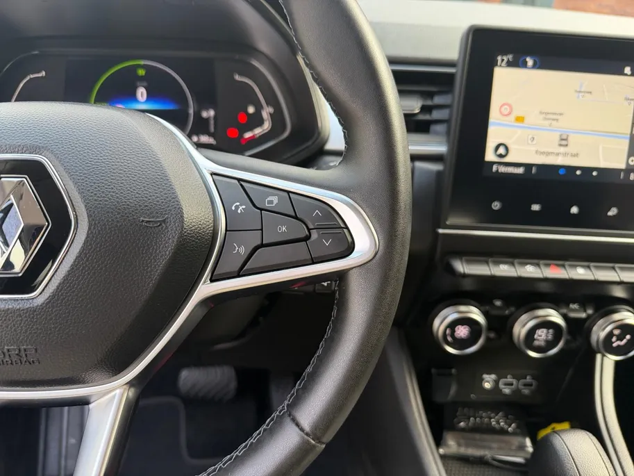Renault Captur 1.6 E-Tech full hybrid 145 techno | Trekhaak | Camera | Parkeersensoren | LMV | Apple Carplay & Android Auto | Navigatie | Cruise & Climate Control | 12 Maanden BOVAG Garantie