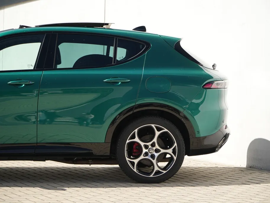 Alfa Romeo Tonale 1.3T PHEV 280 PK Veloce | Schuifdak | Harman | Leder | 19'