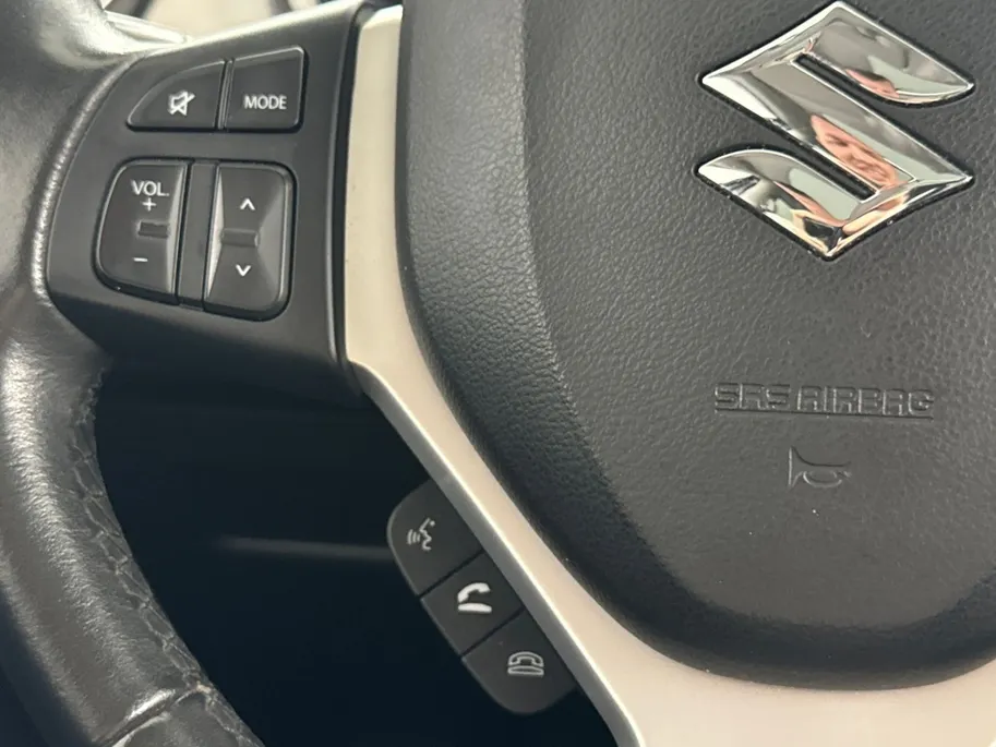 Suzuki Vitara 1.6 High Executive | Panoramadak | Adaptieve Cruise Control | Trekhaak