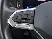 Volkswagen T-Cross 1.0 TSI 110pk DSG Life · Camera · Apple/Android Car Play · Afneembare Trekhaak · Virtual Cokcpit · Stoelverwarming ·