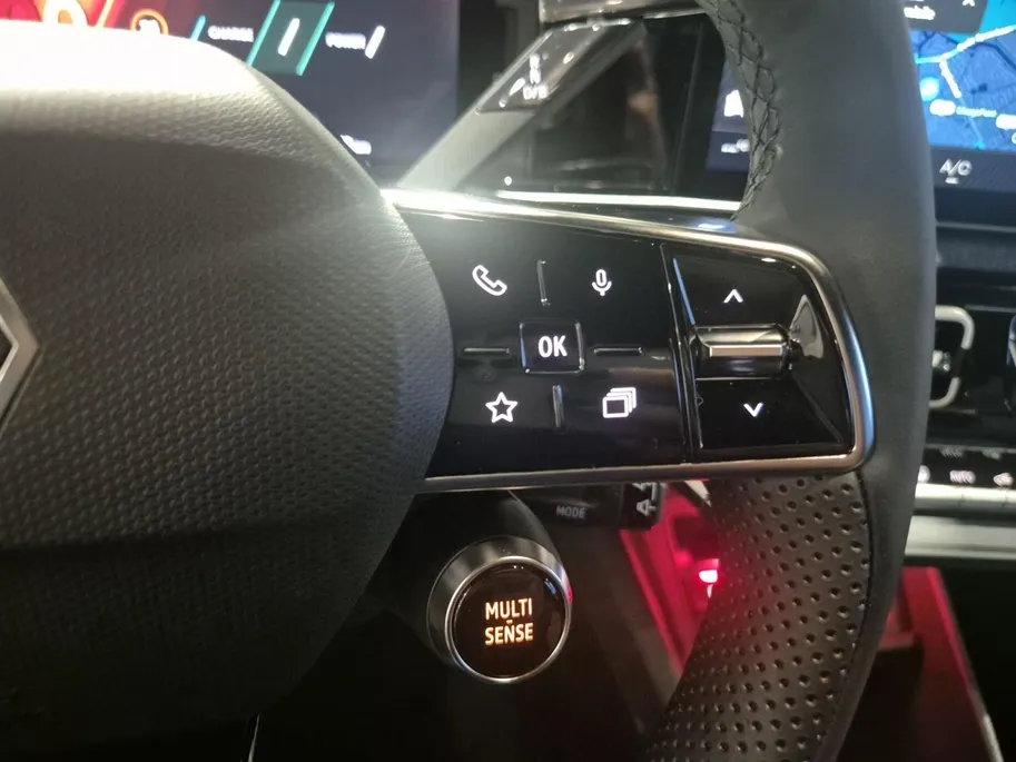 Renault 5 comfort range techno 52 kWh | Direct leverbaar | €1.600,- korting | LMV | ACC | Apple carplay & Android Auto | All weather banden | op = op