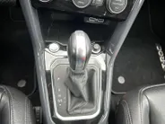 Volkswagen T-Roc 1.5 TSI ZEER COMPLEET, O.A. LEDER, OPEN PANORAMADAK, A-CAMARA ETC! NU PREMIUMPAKKER GRATIS INCL. 12 MAANDEN GARANTIE!!