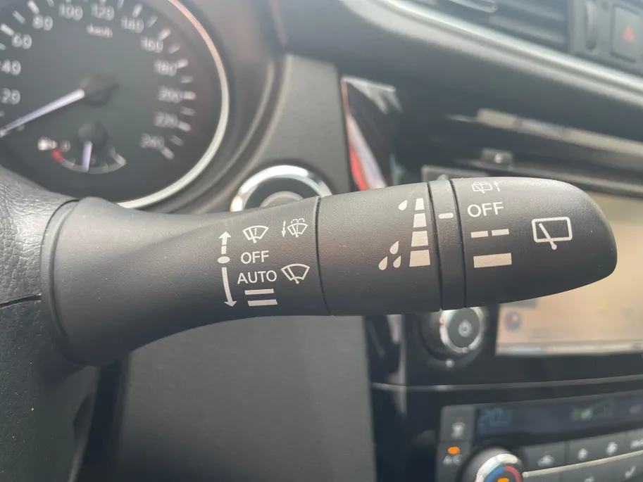 Nissan QASHQAI 1.6 Tekna 1ste eigenaar| Navigatie| Panoramadak| Stoelverwarming| Voorruitverwarming|360 graden camera| Dealeronderhouden| All seasonbanden|