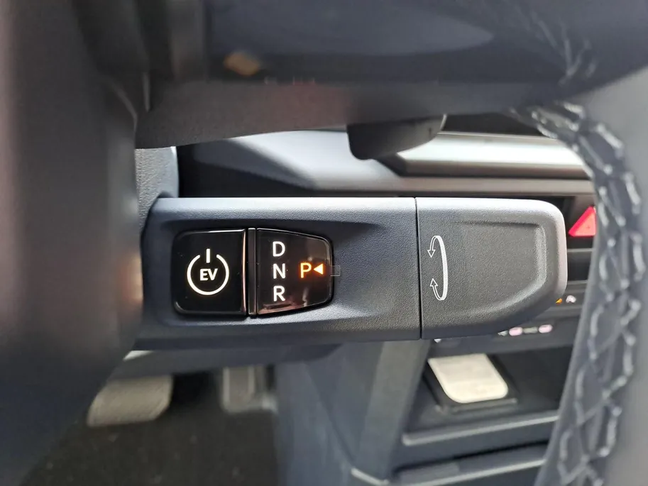 Kia PV5 L2H1 Elite 71.2 kWh 360 gr Camera | Warmtepomp | Metallic lak | Schuifdeur Links + Rechts | Fabrieksgarantie t/m 23-11-2032* | NAP