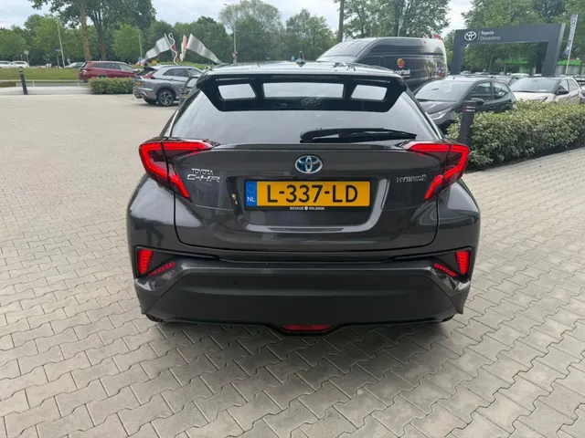 Toyota C-HR 1.8 Hybrid Style | PDC v/a | Stuur/Stoelverwarm. | Camera |