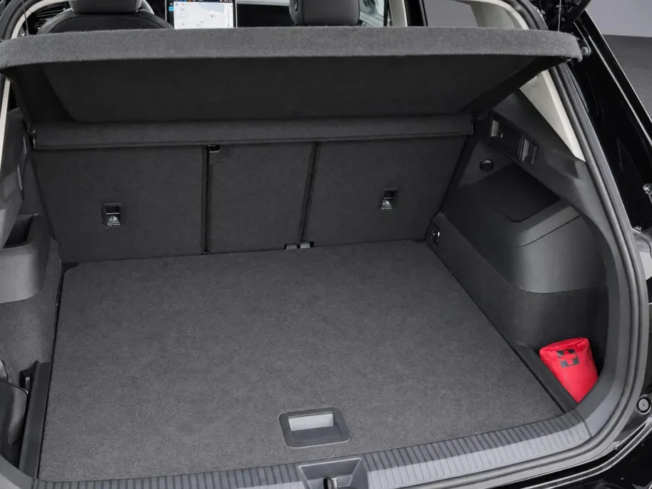 Volkswagen Tiguan 1.5TSI/150PK DSG Life Edition · Trekhaak · Navigatie · Apple/Android Car Play · Stoelverwarming · Garantie t/m 19-01-2028