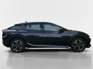 Kia EV6 Light 58 kWh 170 PK | 1e Eigenaar | Dealer onderhouden | Metallic lak | Trekhaak | Accu=100% | Fabrieksgarantie t/m 28-02-2031 + 3x 1 jaar*  | NAP