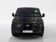 Ford E-Transit Custom 340 L2H1 Sport 71 kWh 218 pk | NIEUW TE BESTELLEN | 17' LM velgen | Laadruimtebescherming | Achteruitrijcamera | All weather banden | Trekhaak | Rijklaarprijs!