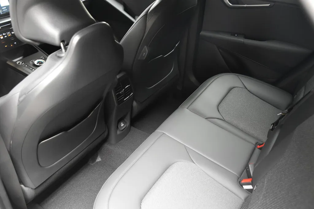 Kia e-Niro 1.6 GDi Hybrid 138pk DCT6 DynamicPlusLine