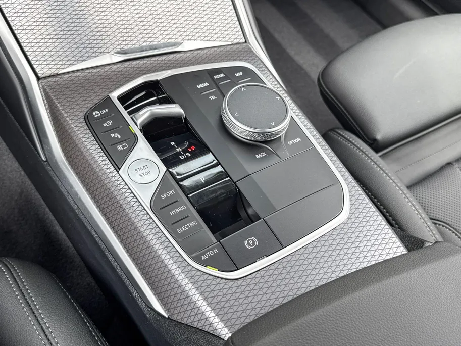 BMW 3 Serie Touring 330e