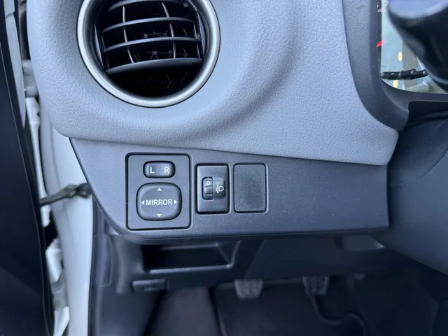 Toyota Yaris 1.3 VVT-i Aspiration | Trekhaak | All Seasons