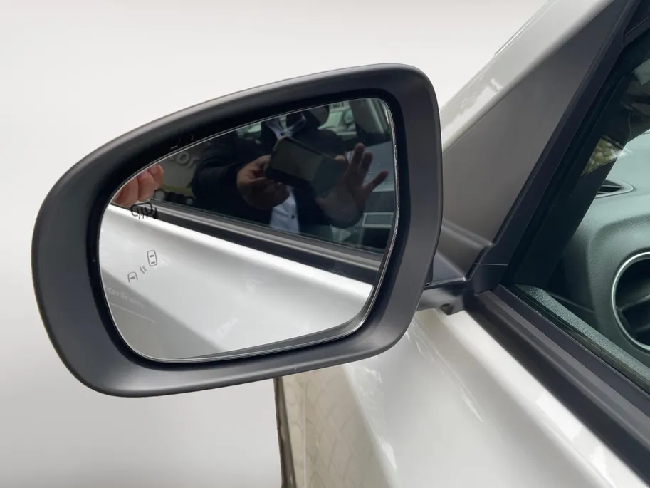 Suzuki Vitara 1.4 Boosterjet Smart Hybrid Select | Mega Deal! €2000,- Euro Korting | 9-inch touchscreen |Apple CarPlay® & Android Auto |Climate Control | Adaptive Cruise Control