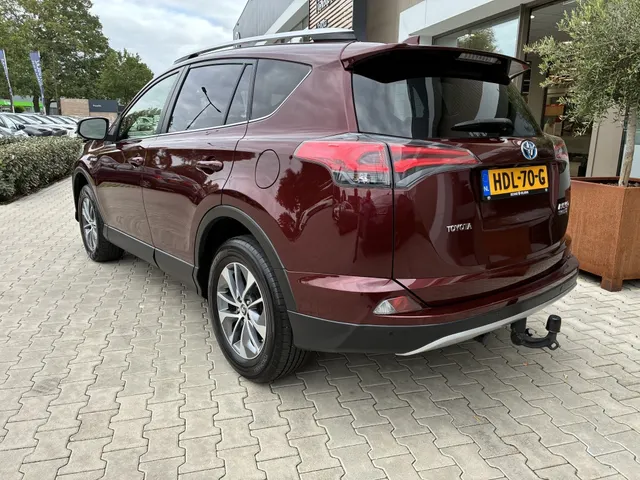 Toyota RAV4 2.5 Hybrid AWD Style