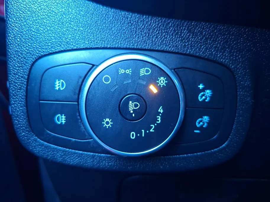 Ford Fiesta 1.0 EcoBoost Titanium | Nieuwe Disitributieriem bij aflevering  | Navigatie | Camera | Adaptieve Cruise Control | Voorruitverwarming | B&O | Climate Control