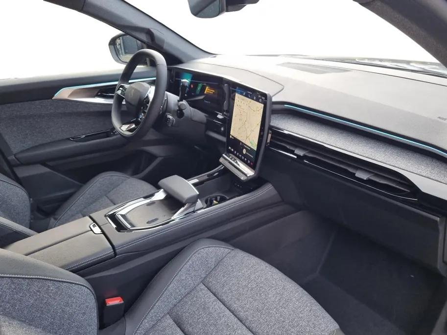 Renault Espace E-Tech full hybrid 200 techno 7p. Nu op voorraad bij Zeeuw & Zeeuw Naaldwijk  // 4.000 Euro voorraad voordeel // Incl. 5 jaar garantie