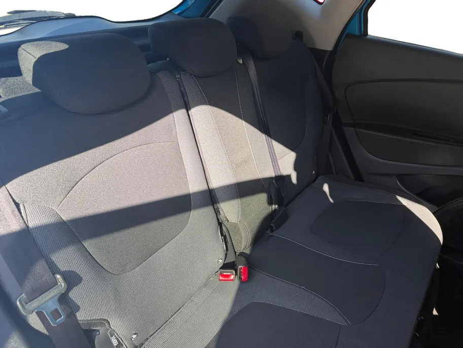 Renault Captur 1.2 TCe Dynamique | Automaat | Trekhaak | Onderhoudshistorie | Parkeersensoren | Bluetooth | Navigatie | Cruise & Climate Control | 12 Maanden BOVAG Garantie