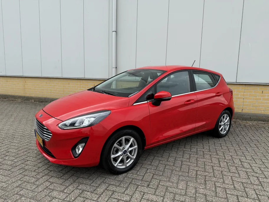 Ford Fiesta 1.0 EcoBoost Titanium 100PK | Winter Pack | Keyless Entry | Apple Carplay & Android Auto | Parkeersensoren voor & achter