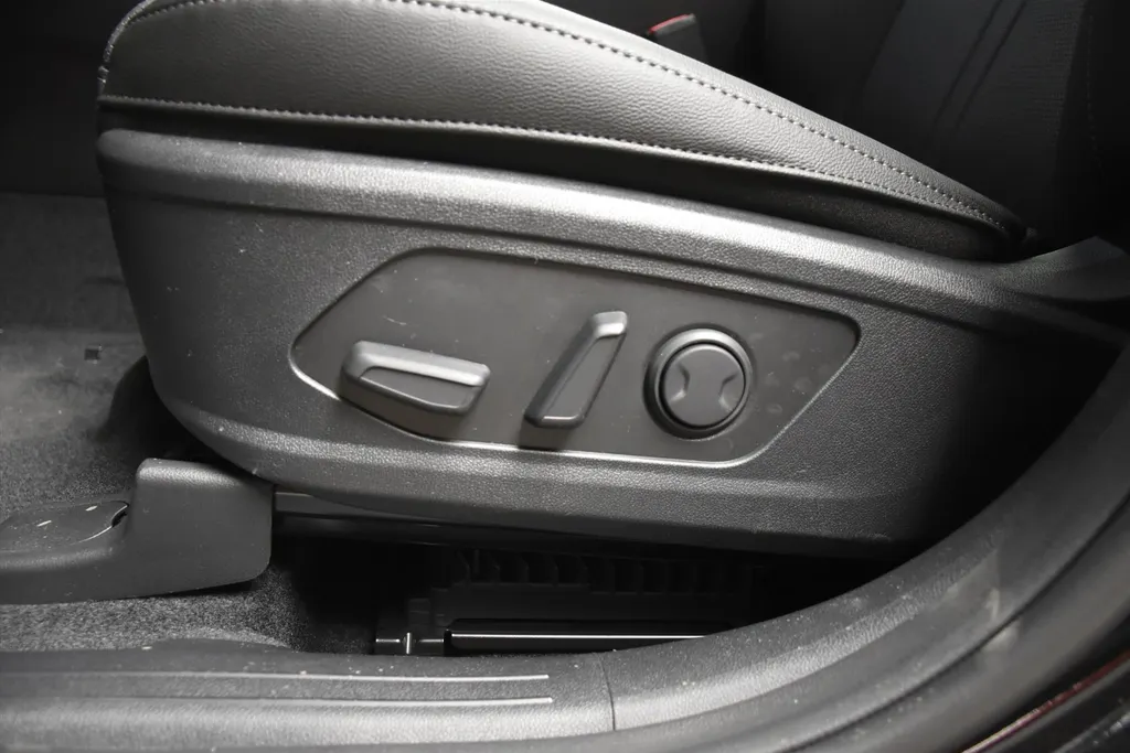 Kia Sorento 1.6 T-GDi 252pk PHEV Aut AWD DynamicPlusLine 7-PERS. NIEUW - DIRECT LEVERBAAR