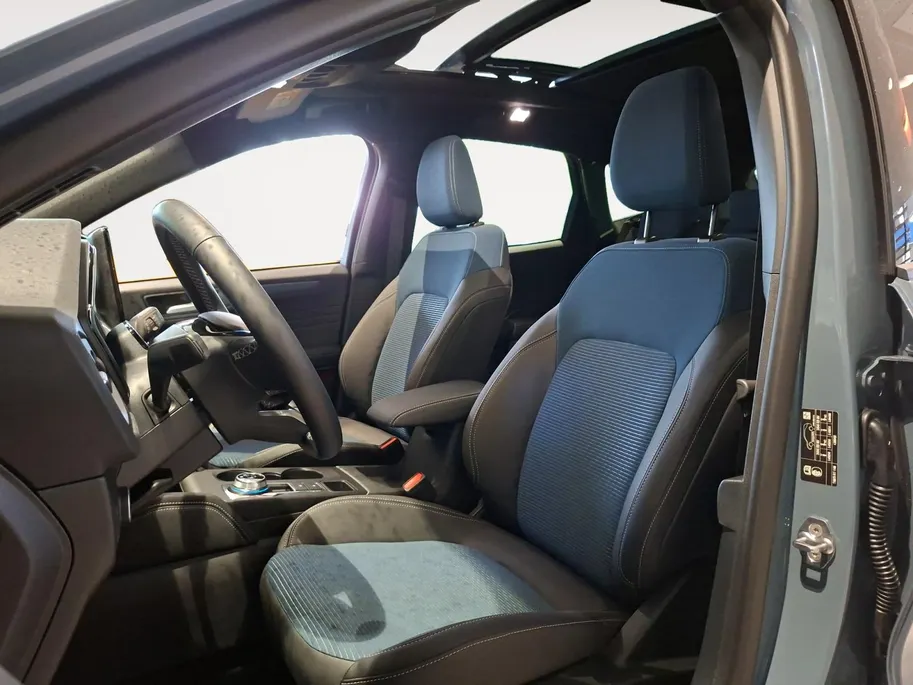 Ford Kuga 2.5 PHEV BlueCruise Edition | €4.000.- korting | 0,99% rente | Kantel / schuifdak | 20'' velgen