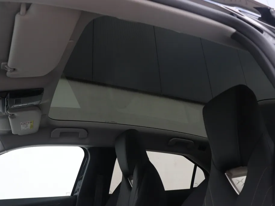 DS No 8 No 8 Pallas Black Edition 74 kWh | Pack Tech | 20'