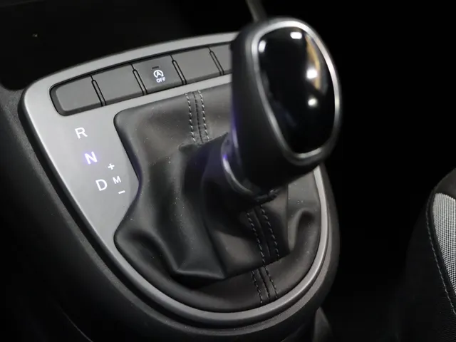 Hyundai i10 1.0 Comfort Smart 5-zits AUTOMAAT , NAVIGATIE