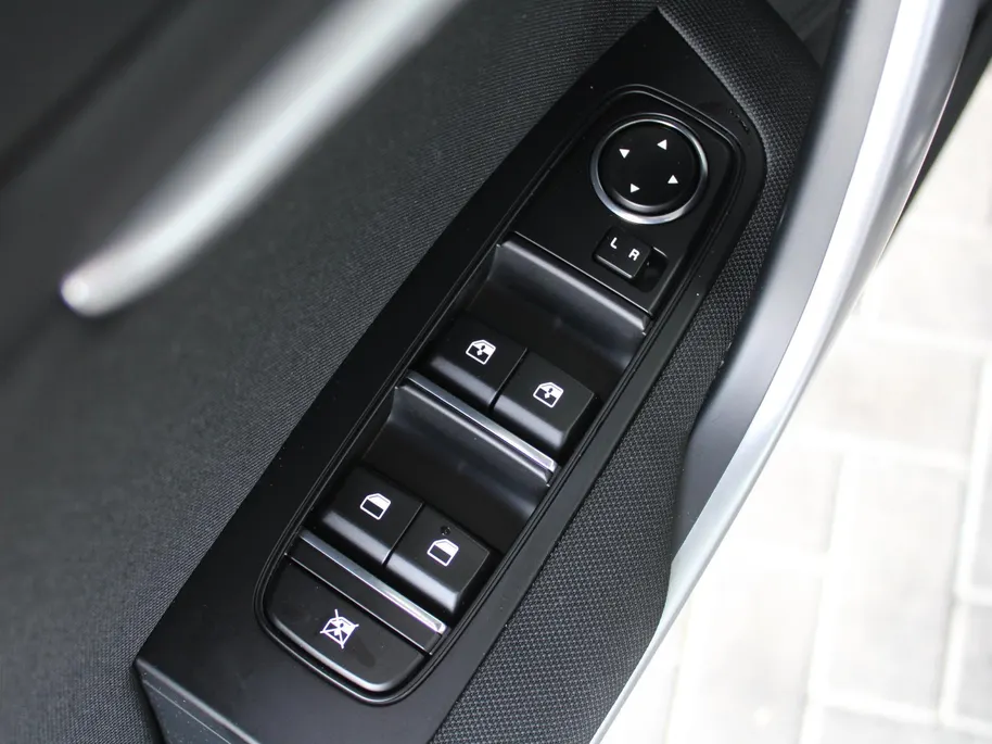 Kia Ceed Sportswagon 1.0 T-GDi ComfortLine | Camera | Clima | Cruise | 16' LM | Navi | Apple Carplay/Android Auto |