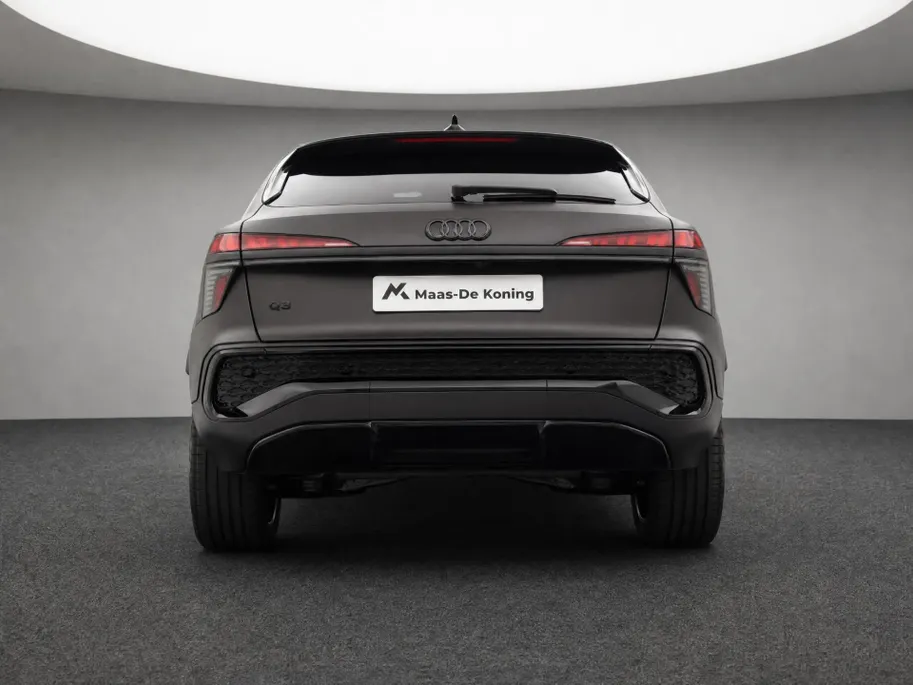 Audi Q3 Sportback 1.5 e-hybrid S edition · Mateffect Lak · Techniekpakket Plus · MMI experience pro · Panorama-glasdak