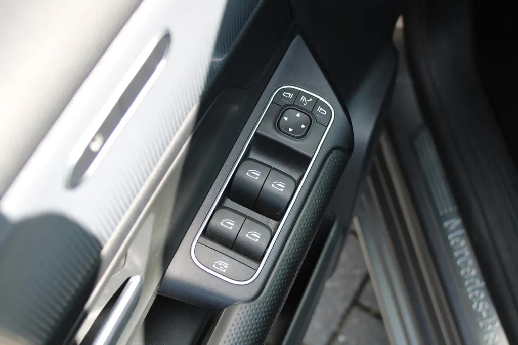Mercedes-Benz B-Klasse B250e | Plug-in | 218PK | Automaat | 17' LM | Navi | Android Auto/Apple Carplay | Camera | Stoelverwarming |