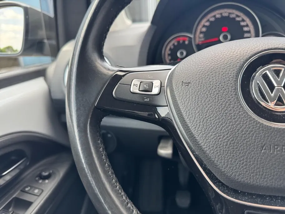 Volkswagen up! 1.0 TSI BMT cross up! | Parkeercamera | Stoel + Stuurverwarming | Climate control | Bluetooth | Lm-velgen