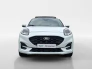 Ford Puma 1.0 EcoBoost Hybrid ST-Line | Automaat | Pano dak | Winter pack | Adapt. Cruise control | BLIS | Afneembare trekhaak | Draadloos opladen mobiel | Elektr. Achterklep | Parkeersensoren voor en achter | 360 gr camera | Fabrieksgarantie |
