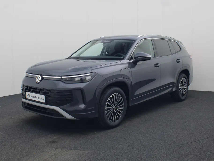 Volkswagen Tayron Life Edition 1.5 eHybrid 204 pk 6 versn. DSG · Comfort Pakket · Trekhaak inklapbaar, met elektrische ontgrendeling, incl. aanhangermanoeuvreerhulp Trailer Assist · Voorraad OUTLET · Prijs is inclusief inruilpremie · MEGA SALE