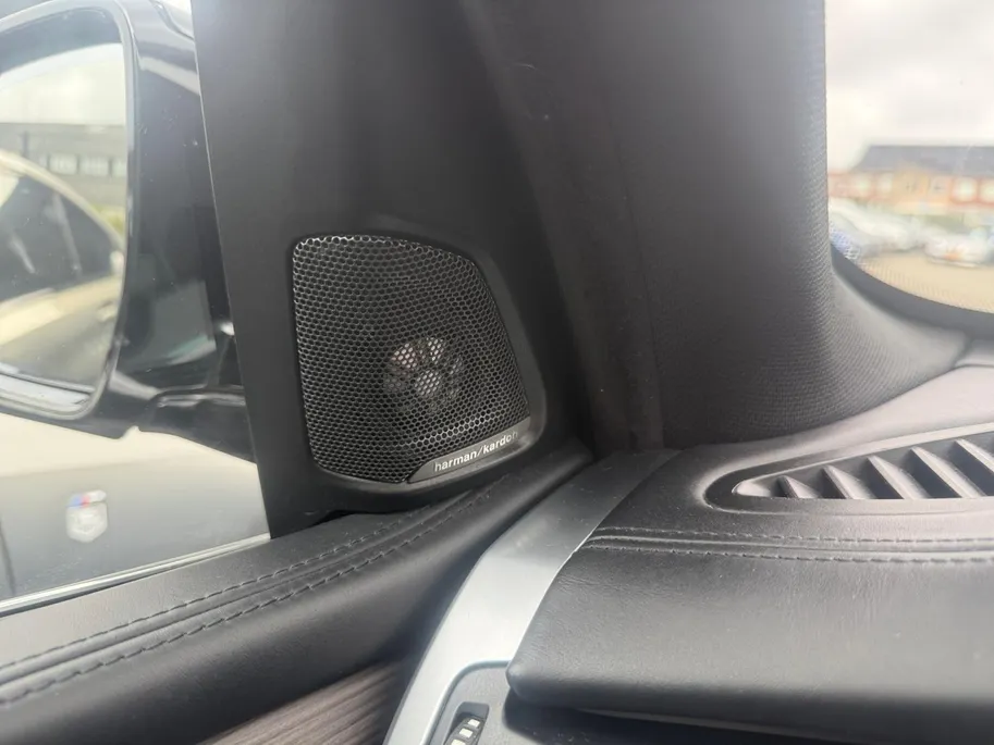 BMW X5 xDrive40e High Executive | Automaat | Schuif-kantel Dak | Harman Kardon | Trekhaak | Memory | Camera | Head Up Display | Cruise Control | Climate Control