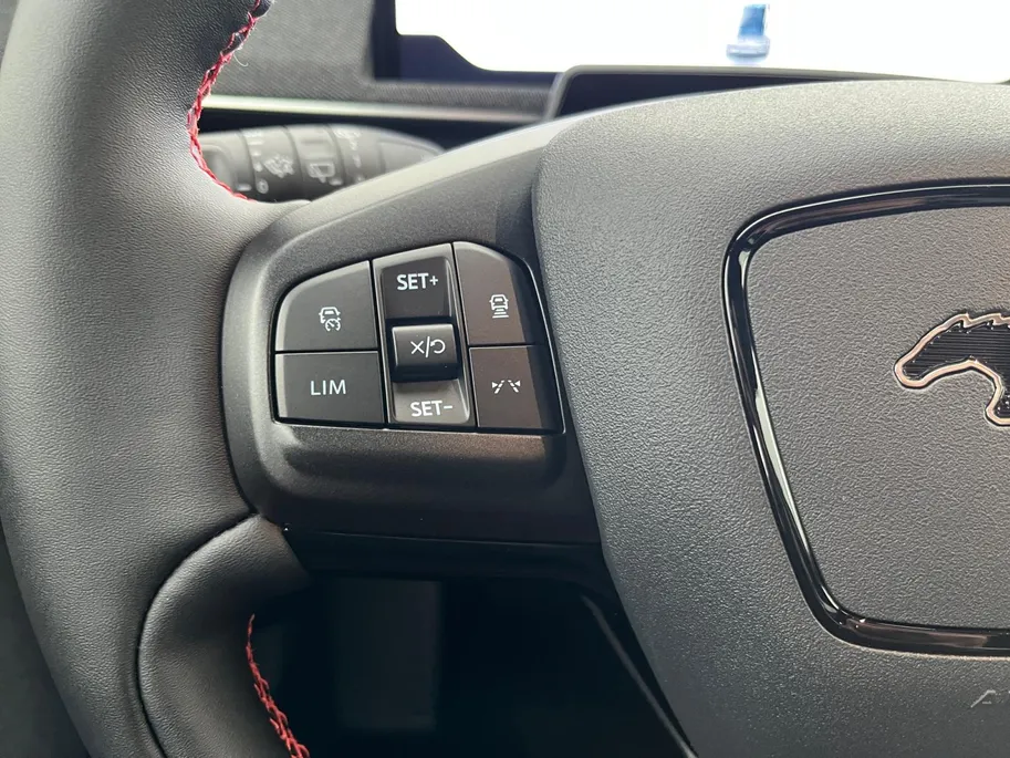 Ford Mustang Mach-E Extended Premium RWD 88 kWh | Op Voorraad | Snel Rijden | Financiering vanaf 2,99% Rente | Actiekorting tot €5000,- | 602 KM Rijbereik WLTP |