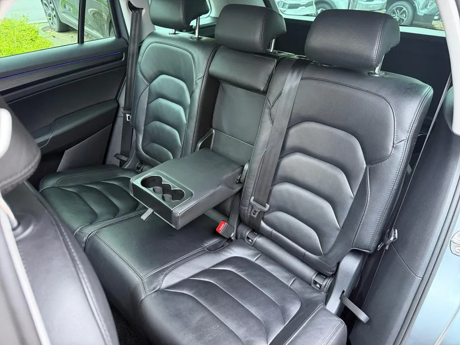 Škoda Kodiaq 1.5 TSI Business Edition DEALER ONDERHOUDEN | PANORAMADAK | TREKHAAK | ELEKTRISCHE ACHTERKLEP | AUTOMAAT | 12 MAANDEN BOVAG GARANTIE