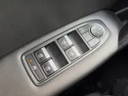 Renault Captur 1.3 mild hybrid 160 *Automaat*Navi via Carplay*Camera*Parkeersensoren*Stoelverwarming*Cruise Control*Zeer nette auto!