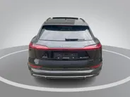 Audi e-tron 55 quattro 408pk S edition · Panoramadak · Luchtvering · 360 Camera · Apple/Android Car Play · Stoelverwarming · 21'' Inch ·