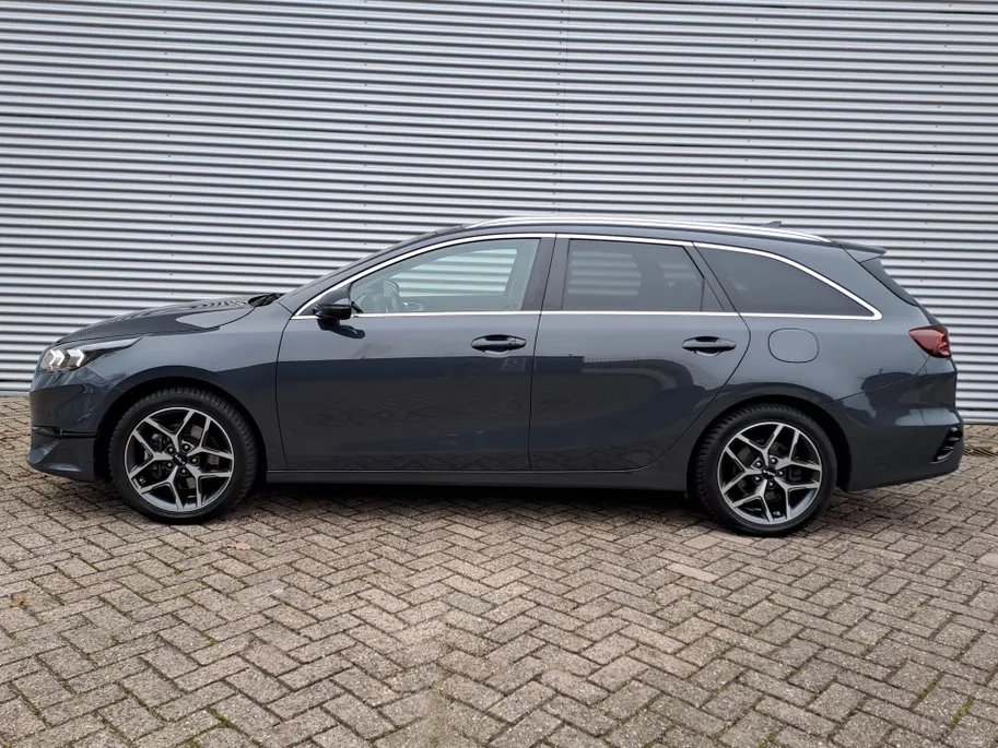 Kia Ceed Sportswagon 1.0 T-GDi ExecutiveLine Navigatie GROOT scherm | Camera | Cruise | Panorama schuif/kanteldak | Dode hoek | Apple Carplay/Android Auto | Stoel/stuur verwarming | JBL | Elektr. achterklep