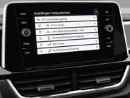 Volkswagen T-Roc 1.5 TSI 150pk DSG R-Line · Camera · Keyless · Dodehoeksensor · Stoelverwarming · ACC · Elek. Achterklep · 18'Velgen · Garantie t/m 19-02-2027