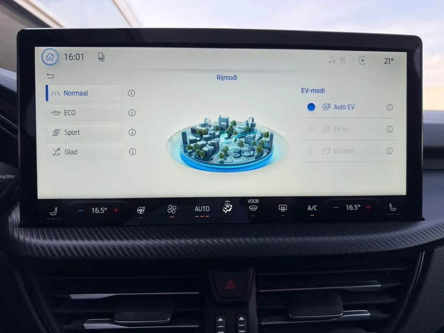 Ford Kuga 2.5 PHEV ST-Line | Uit Voorraad Leverbaar | Tijdelijk met 8 jaar Garantie! | €4.000,- Ready Set Ford Bonus | 0,99% Rente met Ford Options | Trekhaak | 2100kg Trekgewicht | Adapt. Cruise Control | 360 Graden Camera | BLISS | Winterpakket
